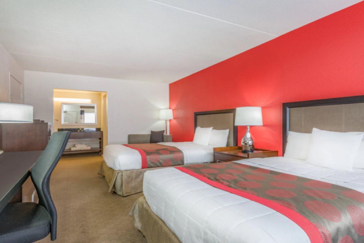 Ramada By Wyndham Albuquerque Airport Hotel Exterior photo