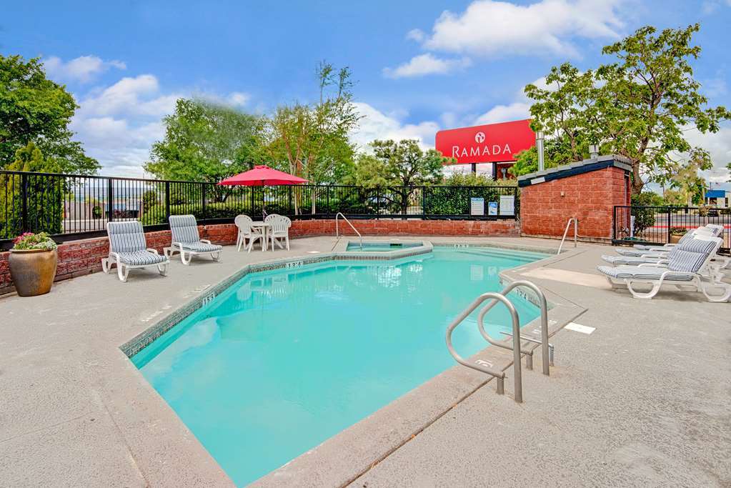 Ramada By Wyndham Albuquerque Airport Hotel Facilities photo