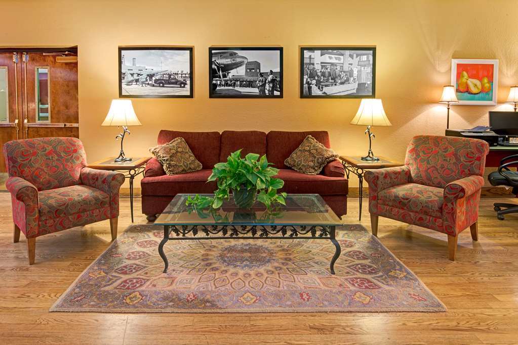 Ramada By Wyndham Albuquerque Airport Hotel Interior photo